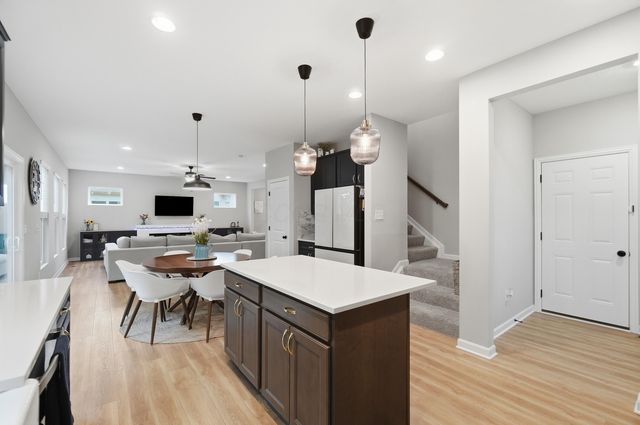 427 Pioneer Way, Pataskala, OH 43062