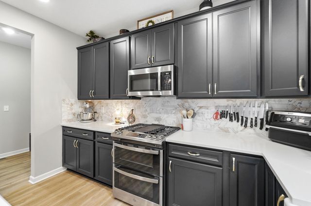 427 Pioneer Way, Pataskala, OH 43062