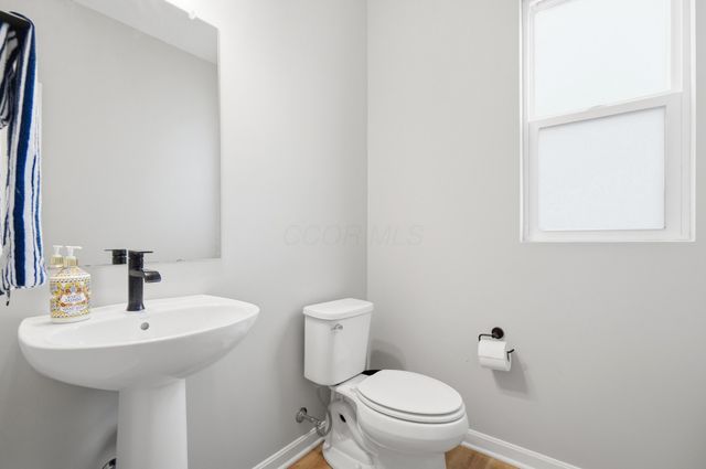427 Pioneer Way, Pataskala, OH 43062