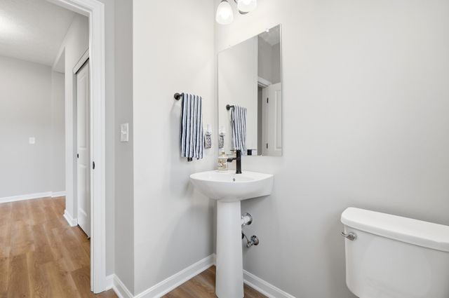 427 Pioneer Way, Pataskala, OH 43062