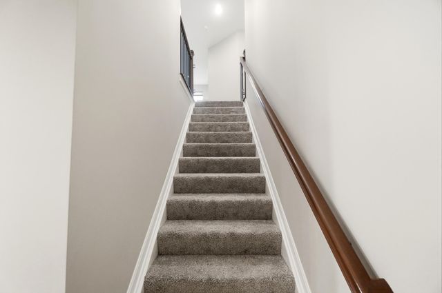 427 Pioneer Way, Pataskala, OH 43062