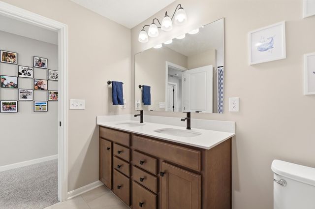 427 Pioneer Way, Pataskala, OH 43062