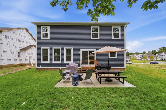 427 Pioneer Way, Pataskala, OH 43062