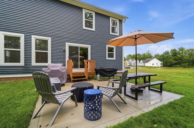 427 Pioneer Way, Pataskala, OH 43062