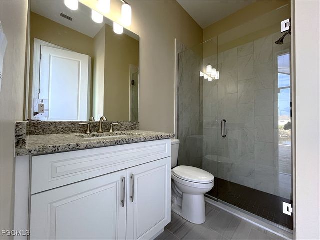 1817 NW 36th PL, Cape Coral, FL 33993