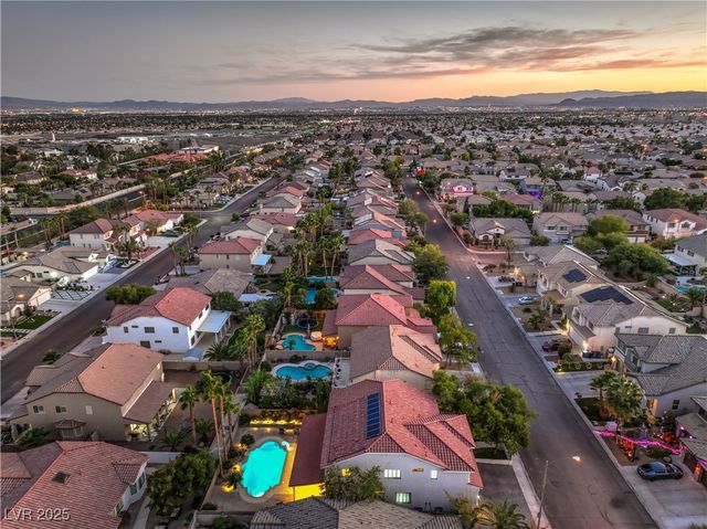 3026 Blue Monaco Street, Las Vegas, NV 89117