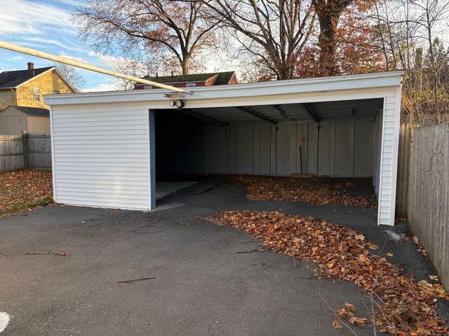 39 Westphal Street, West Hartford, CT 06110