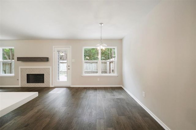 101 N Villa Oaks Drive, The Woodlands, TX 77382