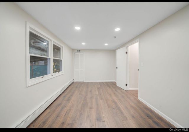 39 2nd Place, Central Islip, NY 11722