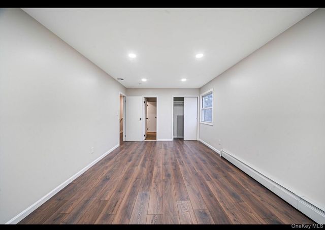 39 2nd Place, Central Islip, NY 11722