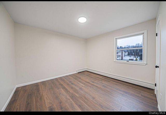 39 2nd Place, Central Islip, NY 11722