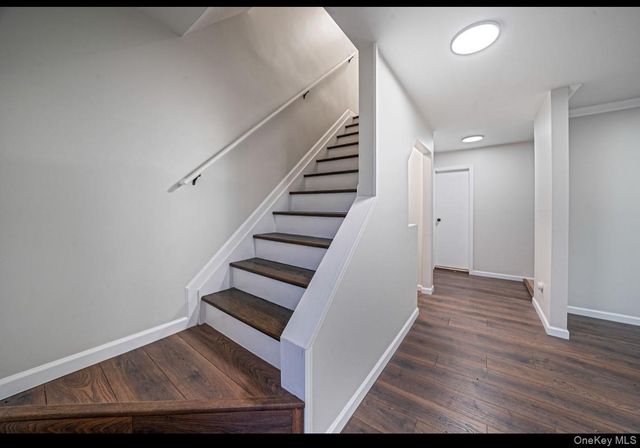 39 2nd Place, Central Islip, NY 11722