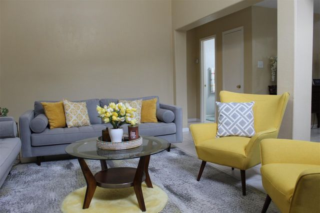 15818 Camp Fire Road, Friendswood, TX 77546