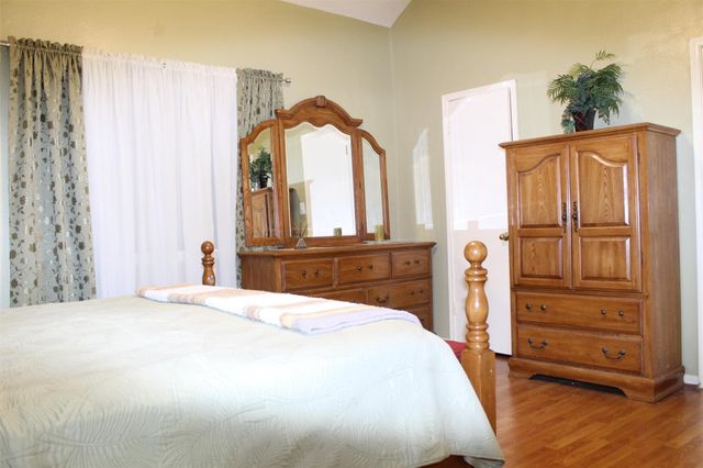 15818 Camp Fire Road, Friendswood, TX 77546