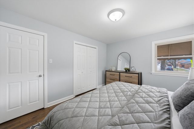 2658 W 83rd Street, Chicago, IL 60652