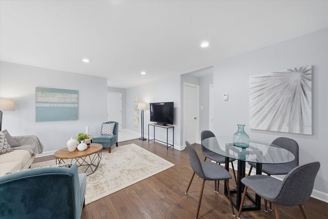 2658 W 83rd Street, Chicago, IL 60652