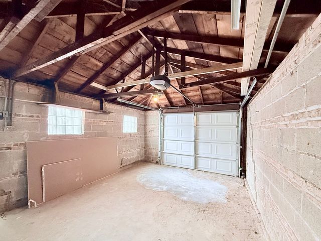 2658 W 83rd Street, Chicago, IL 60652