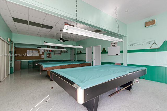 815 SW 10th Ter 3V, Hallandale Beach, FL 33009