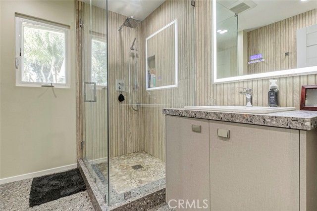 10555 Art Street, Burbank, CA 91040