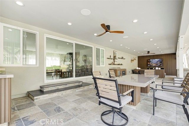 10555 Art Street, Burbank, CA 91040