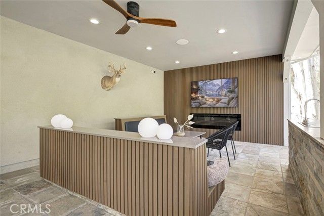 10555 Art Street, Burbank, CA 91040