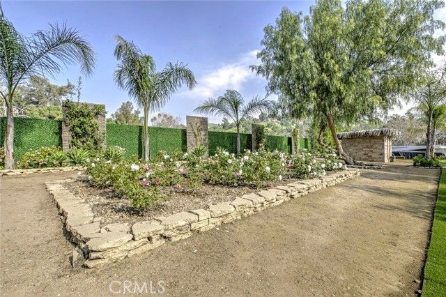 10555 Art Street, Burbank, CA 91040