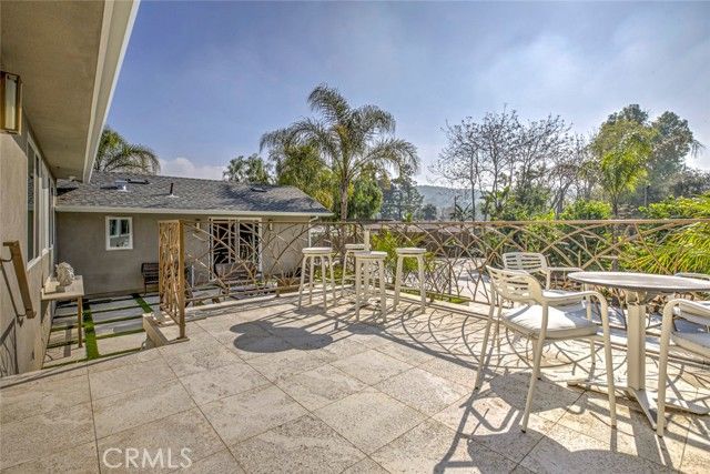 10555 Art Street, Burbank, CA 91040