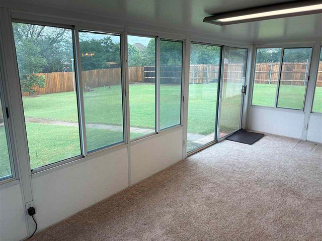 216 SW 78th St, Lawton, OK 73505