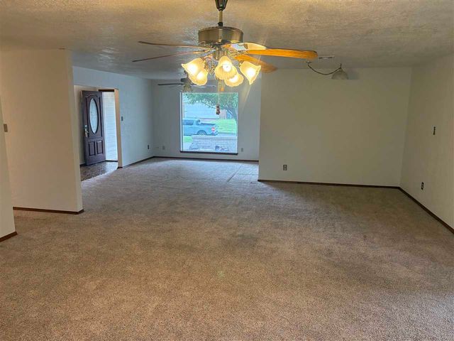 216 SW 78th St, Lawton, OK 73505