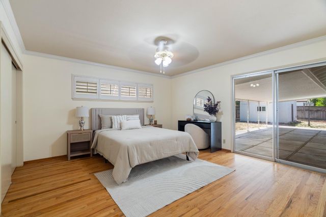 8 W Robinhood Dr, Stockton, CA 95207