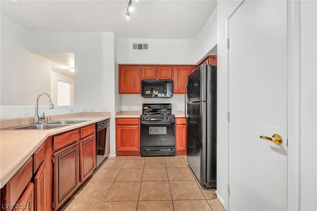 10245 South Maryland Parkway 176, Las Vegas, NV 89183
