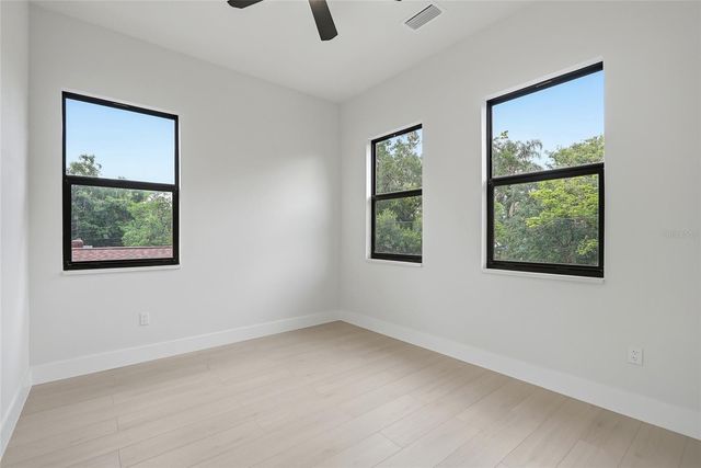 7106 N 10TH STREET, Tampa, FL 33604