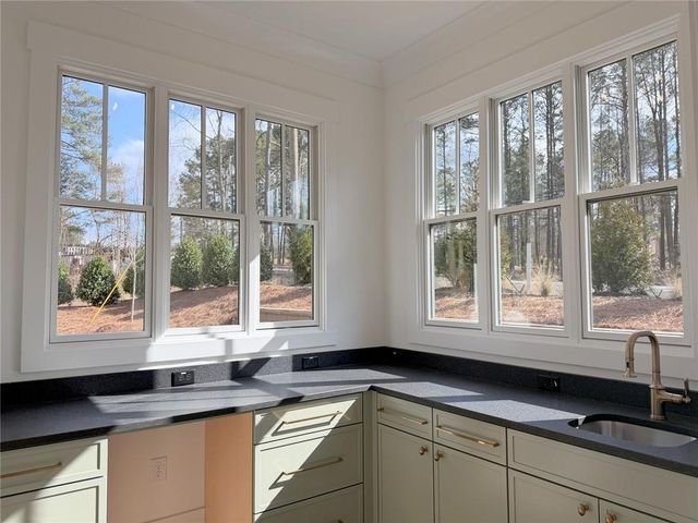 1670 Knob Creek Court NW, Acworth, GA 30101