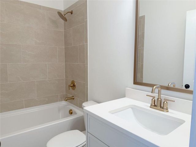 1670 Knob Creek Court NW, Acworth, GA 30101