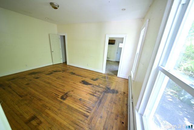 29 Locke Street, Ansonia, CT 06401