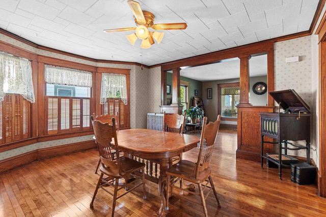 452 NICOLET BOULEVARD, Menasha, WI 54952