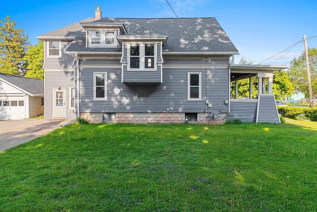 452 NICOLET BOULEVARD, Menasha, WI 54952