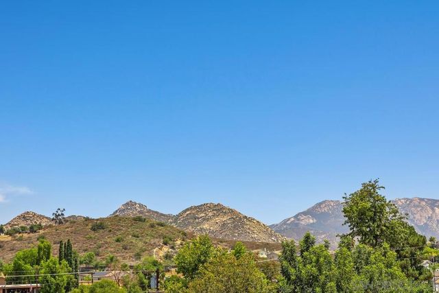 13309 Lakeview Way, Lakeside, CA 92040