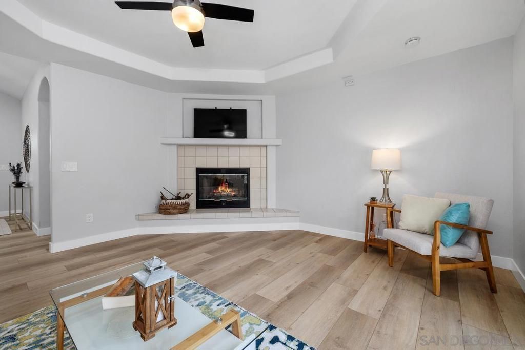 Image 10 of property listing at 13309 Lakeview Way, Lakeside, CA 92040