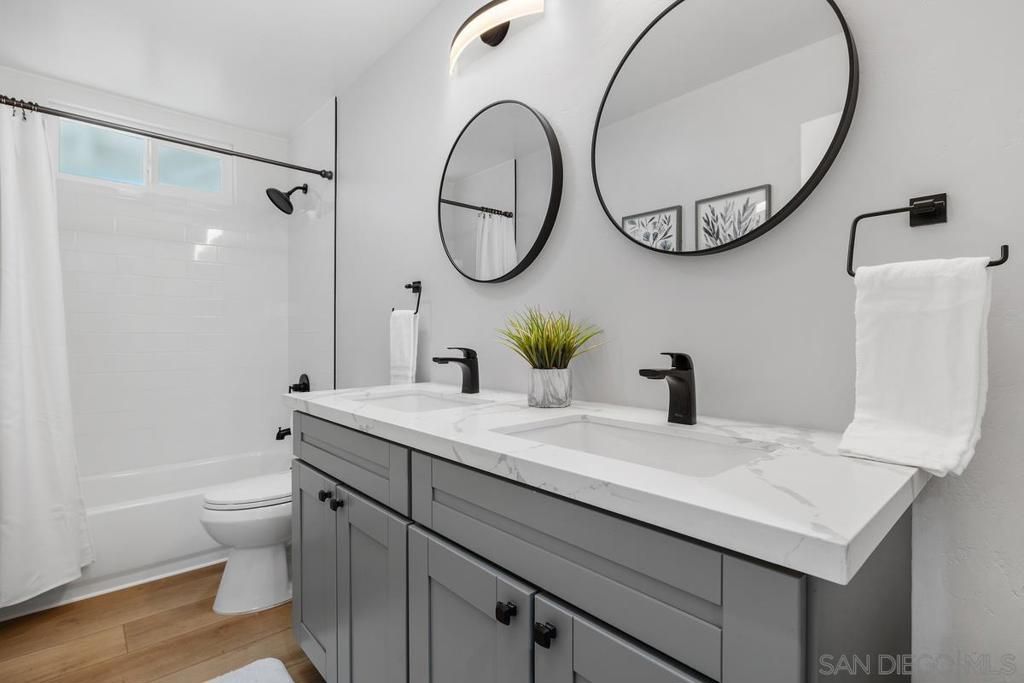 Image 26 of property listing at 13309 Lakeview Way, Lakeside, CA 92040