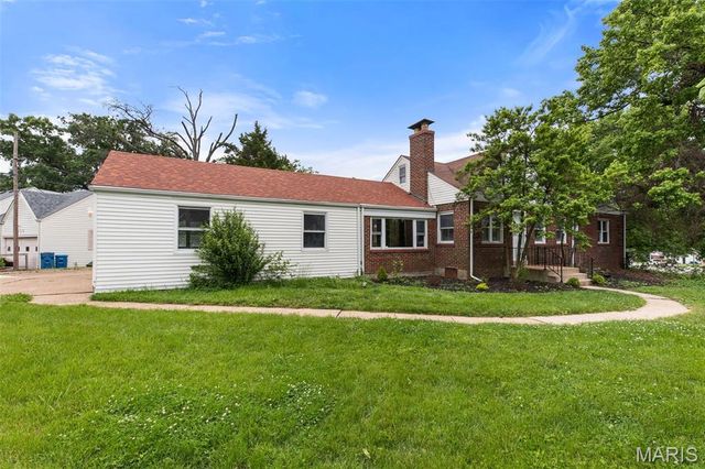 9938 Coventry Lane, Affton, MO 63123