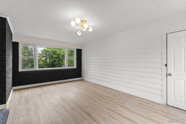9938 Coventry Lane, Affton, MO 63123
