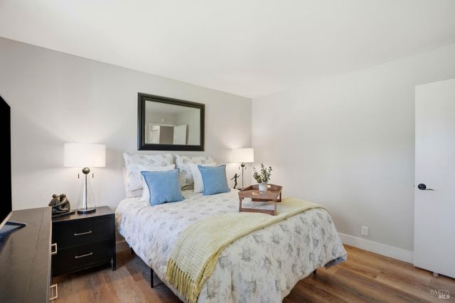 28 Washington St, Novato, CA 94947