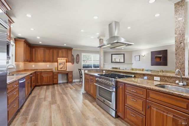 28 Washington St, Novato, CA 94947