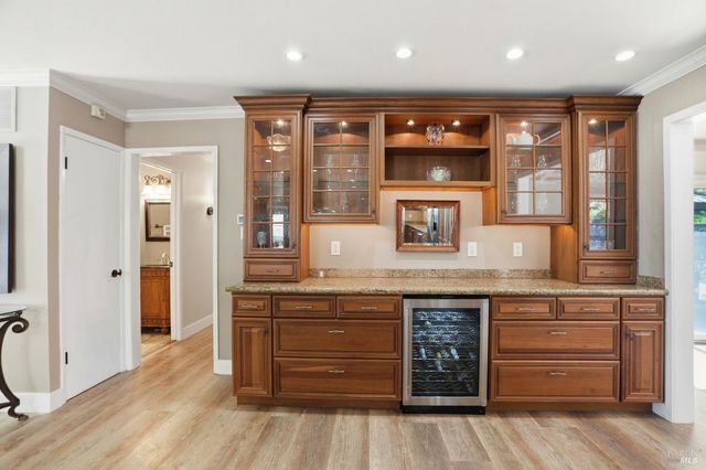 28 Washington St, Novato, CA 94947