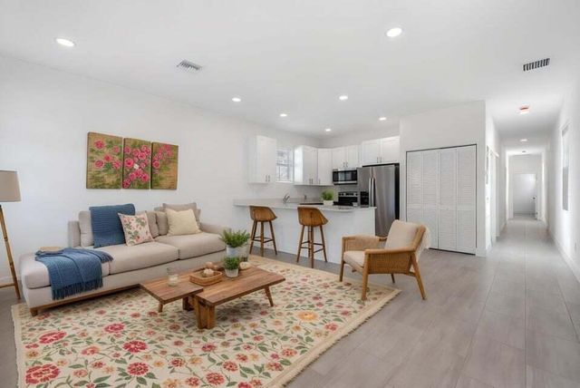 2689 Hiawatha Avenue, Westgate, West Palm Beach, FL 33409