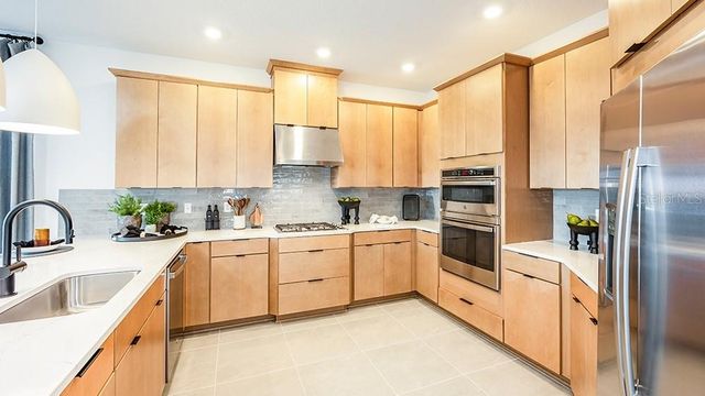 32476 SEA LOCH LOOP, Mount Dora, FL 32757