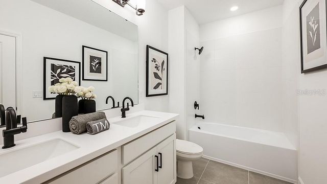 32476 SEA LOCH LOOP, Mount Dora, FL 32757