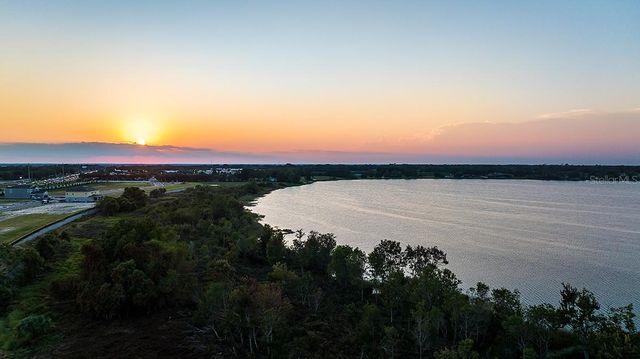 32476 SEA LOCH LOOP, Mount Dora, FL 32757