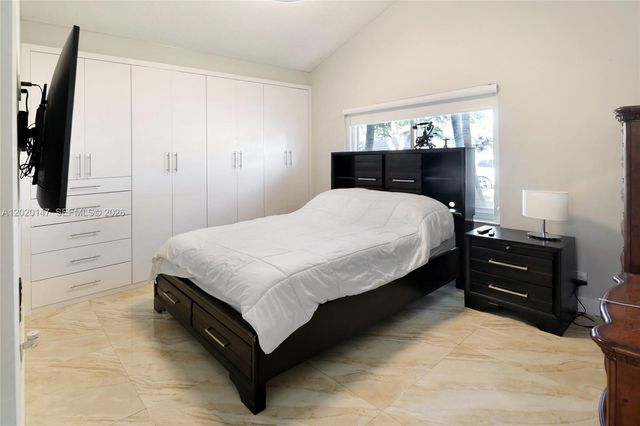 16183 NW 15th St, Pembroke Pines, FL 33028